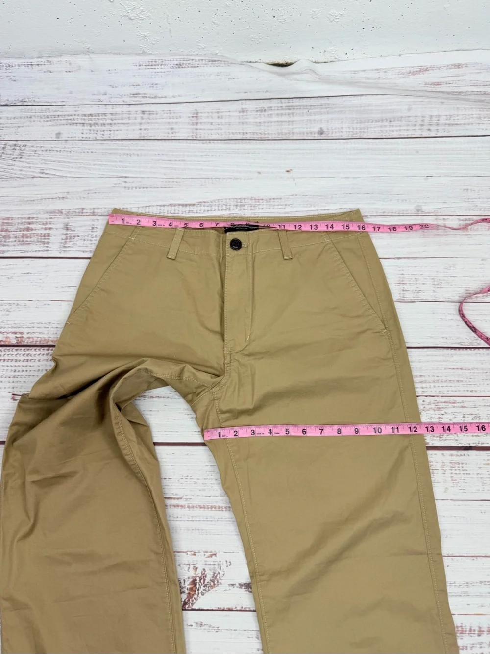 Eddie Bauer Men’s size 32 x 31.5 Khaki Flat Front Chino Pants